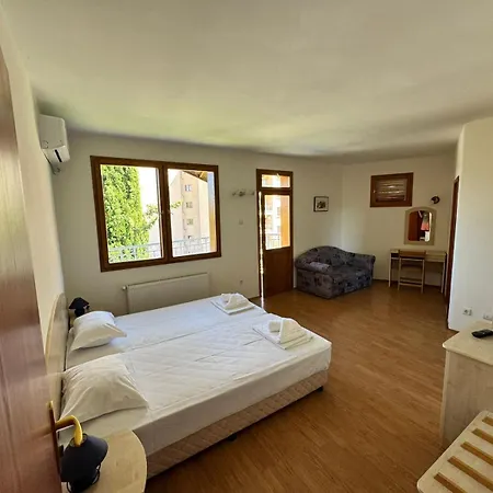 Otel Orpheus 3*
